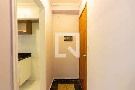 Hall de Entrada de apartamento à venda com 2 quartos, 50m² em Quitaúna, Osasco