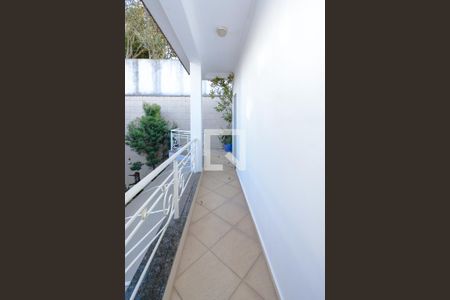 Casa à venda com 634m², 4 quartos e 5 vagasSacada da suíte 2 e 3 