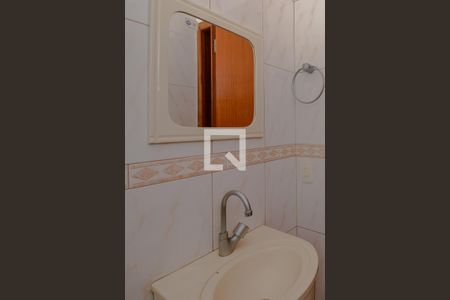 Casa à venda com 634m², 4 quartos e 5 vagasBanheiro Social