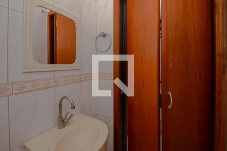 Casa à venda com 634m², 4 quartos e 5 vagasBanheiro Social