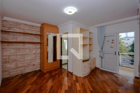 Casa à venda com 634m², 4 quartos e 5 vagasSuíte 2