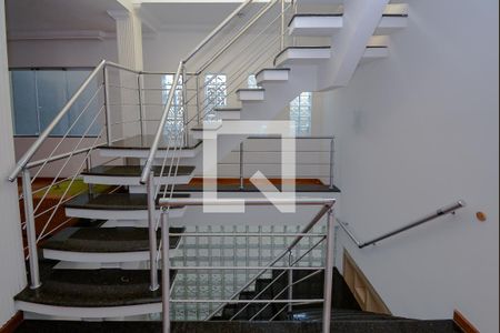 Casa à venda com 634m², 4 quartos e 5 vagasAcesso aos andares