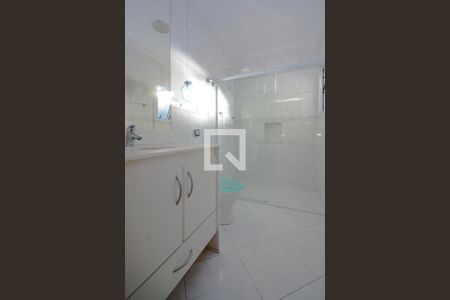 Casa à venda com 634m², 4 quartos e 5 vagasBanheiro da Suíte 2