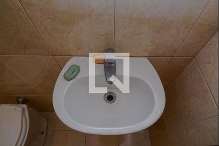 Casa à venda com 634m², 4 quartos e 5 vagasBanheiro de serviço