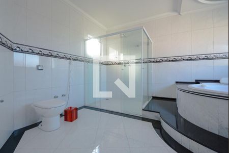 Casa à venda com 634m², 4 quartos e 5 vagasBanheiro da Suíte 1