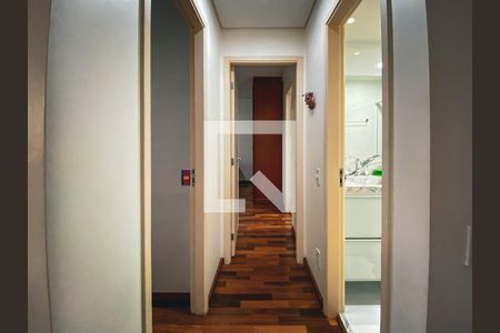 Corredor de apartamento para alugar com 2 quartos, 58m² em Jardim Bonfiglioli, São Paulo