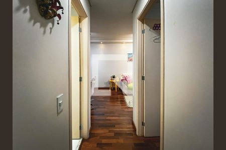 Corredor de apartamento para alugar com 2 quartos, 58m² em Jardim Bonfiglioli, São Paulo