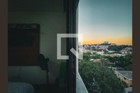 Vista Quarto de apartamento para alugar com 2 quartos, 58m² em Jardim Bonfiglioli, São Paulo