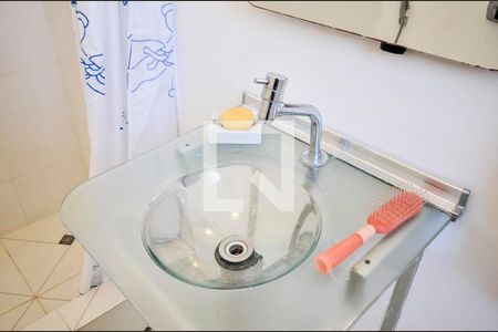 Apartamento à venda com 80m², 2 quartos e sem vaga Apartamento à venda com 80m², 2 quartos e sem vagaBanheiro