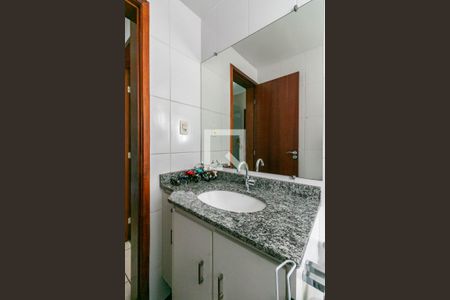 Apartamento à venda com 121m², 4 quartos e 2 vagas Apartamento à venda com 121m², 4 quartos e 2 vagasBanheiro 2