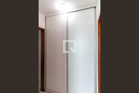 Apartamento à venda com 121m², 4 quartos e 2 vagas Apartamento à venda com 121m², 4 quartos e 2 vagasQuarto 4