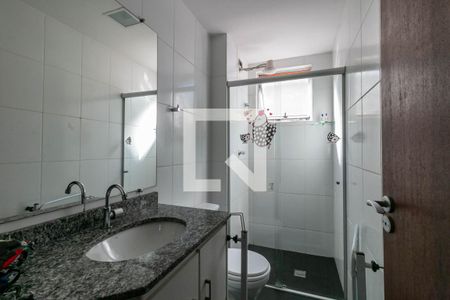 Apartamento à venda com 121m², 4 quartos e 2 vagas Apartamento à venda com 121m², 4 quartos e 2 vagasBanheiro 2