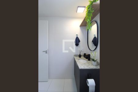 Banheiro de kitnet/studio para alugar com 1 quarto, 24m² em Vila Olímpia, São Paulo