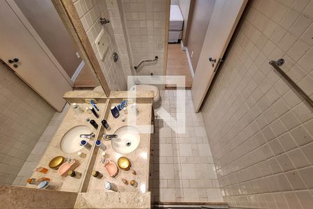 Apartamento à venda com 80m², 2 quartos e 1 vagaBanheiro da Suíte