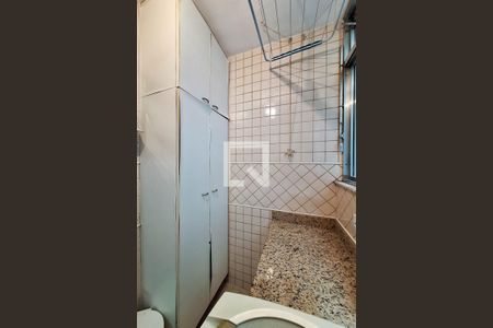Apartamento à venda com 80m², 2 quartos e 1 vagaÁrea de Serviço