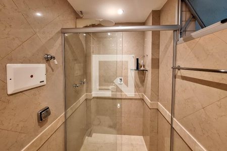 Apartamento à venda com 80m², 2 quartos e 1 vagaBanheiro Social