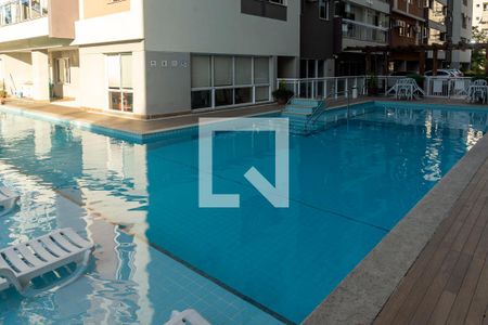 Apartamento para alugar com 68m², 2 quartos e 1 vagaÁrea comum - Piscina