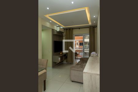 Sala de apartamento para alugar com 2 quartos, 68m² em Taquara, Rio de Janeiro