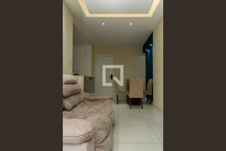 Apartamento para alugar com 68m², 2 quartos e 1 vagaSala