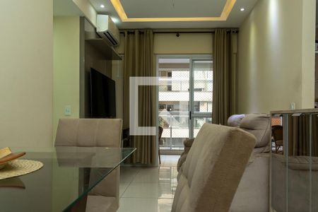 Sala de apartamento para alugar com 2 quartos, 68m² em Taquara, Rio de Janeiro