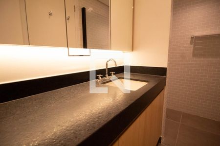 Apartamento à venda com 43m², 1 quarto e 1 vagaBanheiro da Suíte 1
