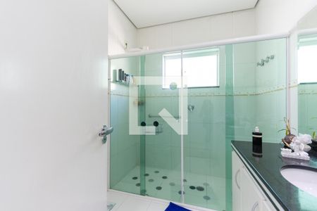 Casa à venda com 700m², 4 quartos e 8 vagasBanheiro