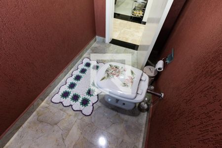 Casa à venda com 700m², 4 quartos e 8 vagasLavabo