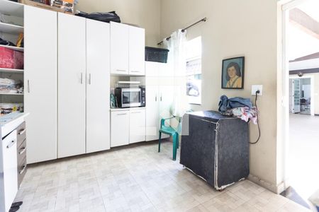 Casa à venda com 700m², 4 quartos e 8 vagasÁrea de Serviço