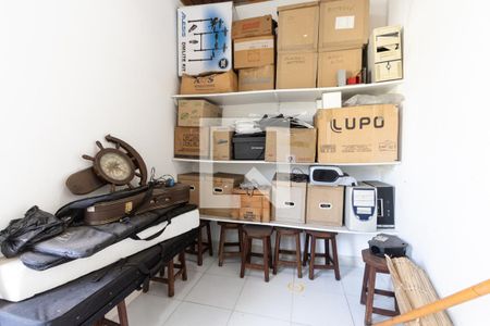 Casa à venda com 700m², 4 quartos e 8 vagasQuarto de Serviço