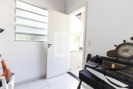 Casa à venda com 700m², 4 quartos e 8 vagasQuarto de Serviço