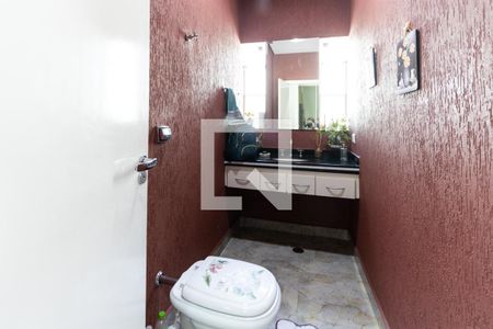 Casa à venda com 700m², 4 quartos e 8 vagasLavabo