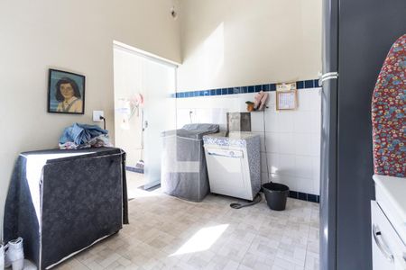 Casa à venda com 700m², 4 quartos e 8 vagasÁrea de Serviço