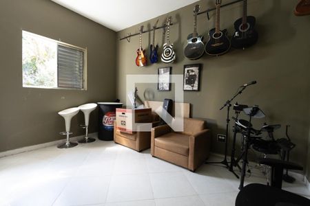 Casa à venda com 700m², 4 quartos e 8 vagasCasa 2 quarto 