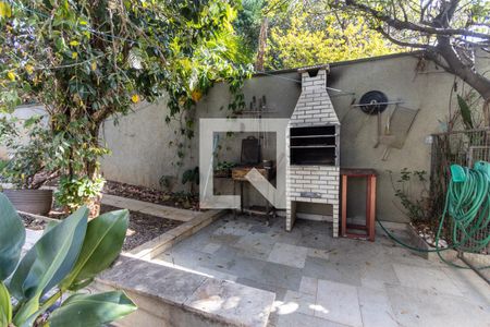 Casa à venda com 700m², 4 quartos e 8 vagasÁrea Externa