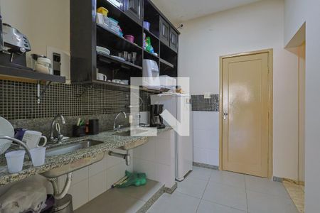 Casa à venda com 440m², 8 quartos e 3 vagasCozinha