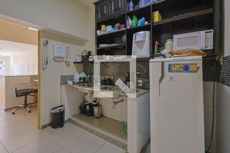 Casa à venda com 440m², 8 quartos e 3 vagasCozinha