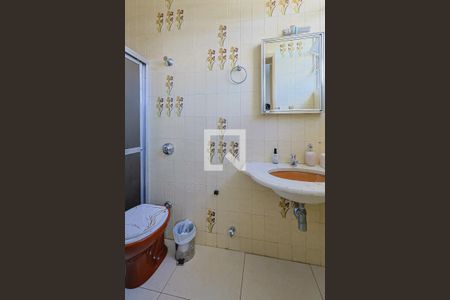 Casa à venda com 440m², 8 quartos e 3 vagasBanheiro