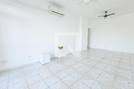 Apartamento para alugar com 120m², 3 quartos e 1 vagaSala