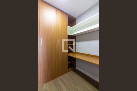 Apartamento para alugar com 99m², 2 quartos e 2 vagas Apartamento para alugar com 99m², 2 quartos e 2 vagasCloset