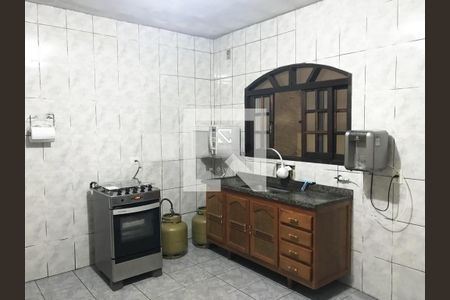 Casa à venda com 4 quartos, 193m² em Bairro dos Casa, São Bernardo do Campo