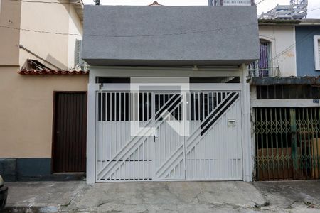 Casa para alugar com 160m², 3 quartos e 2 vagas Casa para alugar com 160m², 3 quartos e 2 vagasFachada