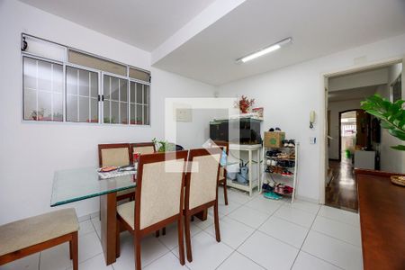 Casa para alugar com 160m², 3 quartos e 2 vagas Casa para alugar com 160m², 3 quartos e 2 vagasCozinha