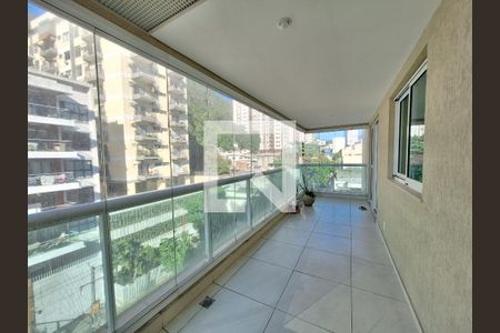 Apartamento à venda com 90m², 2 quartos e 1 vagaVaranda Sala