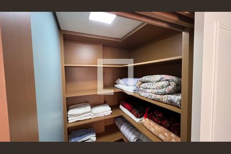 Apartamento à venda com 151m², 3 quartos e 2 vagasCloset da suíte