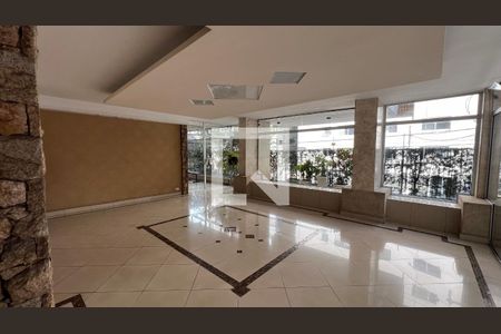 Apartamento à venda com 151m², 3 quartos e 2 vagasHall de entrada