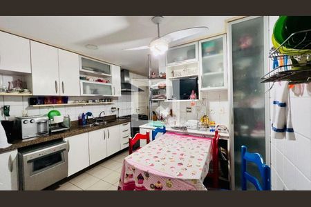 Apartamento à venda com 3 quartos, 143m² em Icaraí, Niterói