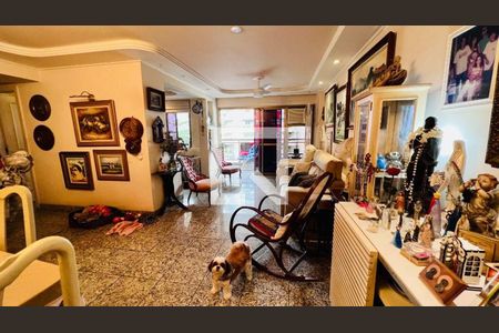 Apartamento à venda com 3 quartos, 143m² em Icaraí, Niterói