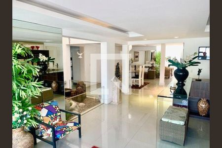 Casa à venda com 6 quartos, 602m² em Camboinhas, Niterói