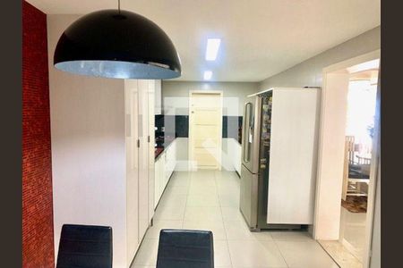 Casa à venda com 6 quartos, 602m² em Camboinhas, Niterói