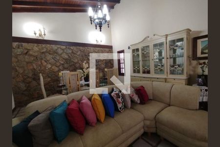 Casa à venda com 4 quartos, 577m² em Piratininga, Niterói